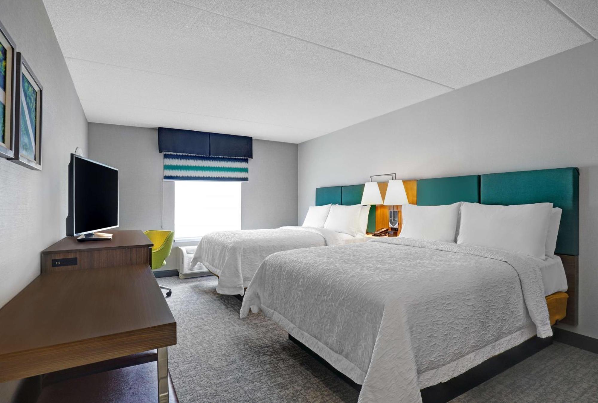 Hampton Inn & Suites Белвил Екстериор снимка