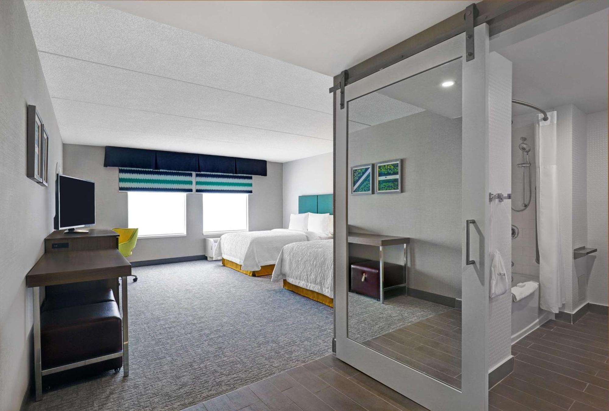 Hampton Inn & Suites Белвил Екстериор снимка